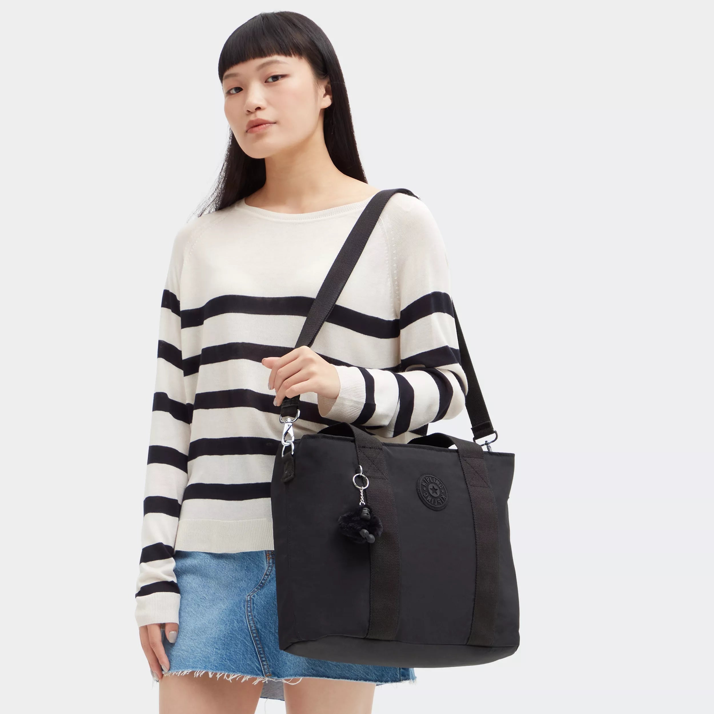 Minta Large Shoulder Bag - Image 2